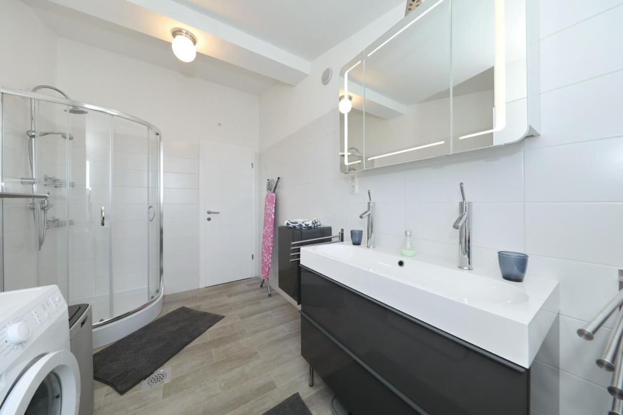Apartment With Private Pool Sukošan Exteriör bild